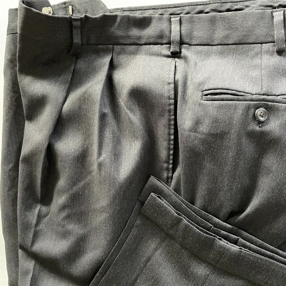 Jos A Bank Signature Collection Pants 42S Brown/Black